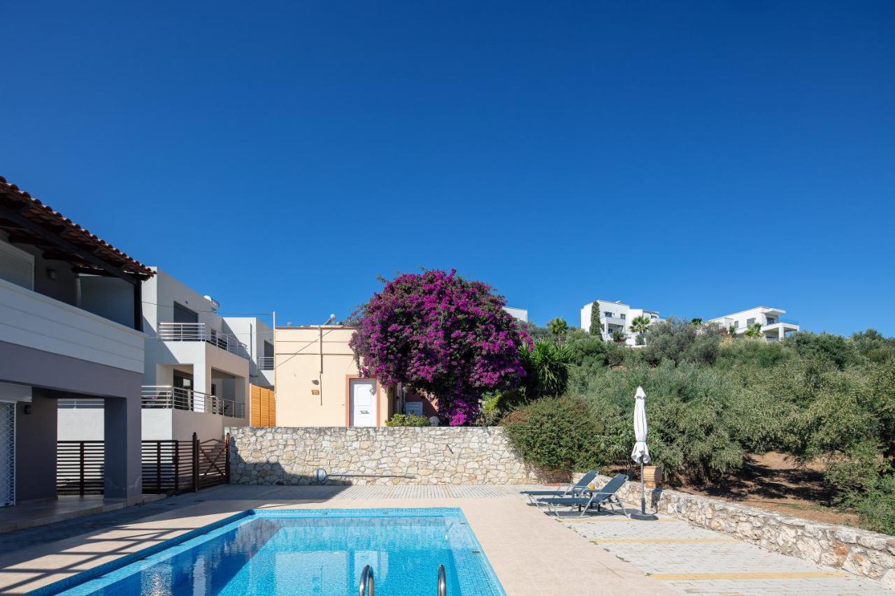 Greek Sky - New Modern Apartment With Shared Pool Tavronitis Zewnętrze zdjęcie