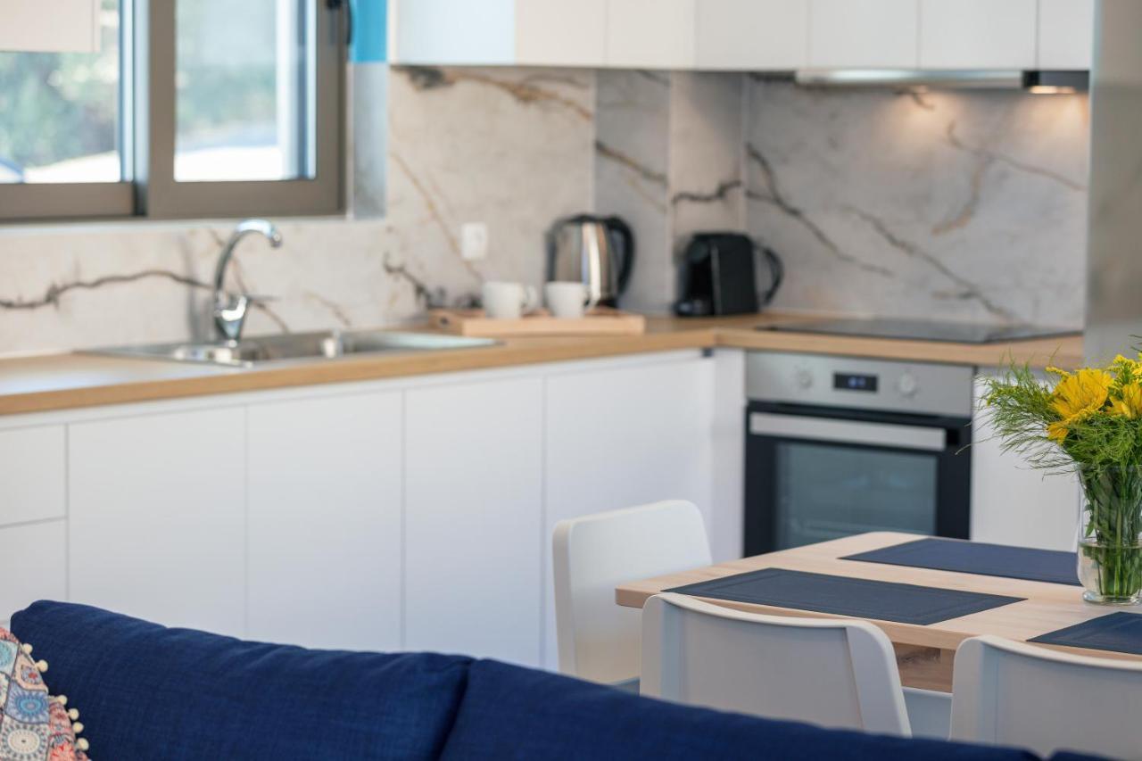 Greek Sky - New Modern Apartment With Shared Pool Tavronitis Zewnętrze zdjęcie