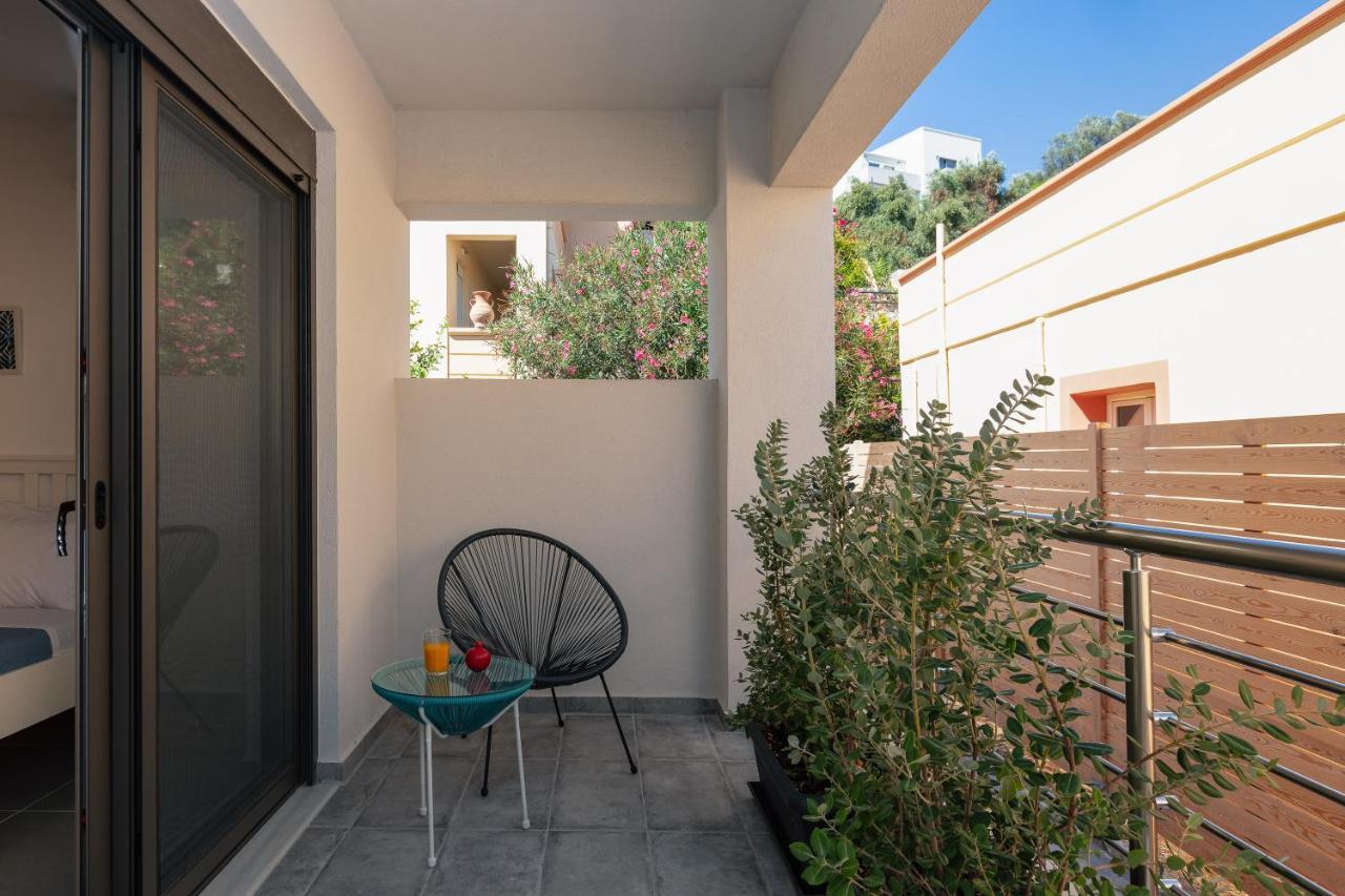 Greek Sky - New Modern Apartment With Shared Pool Tavronitis Zewnętrze zdjęcie
